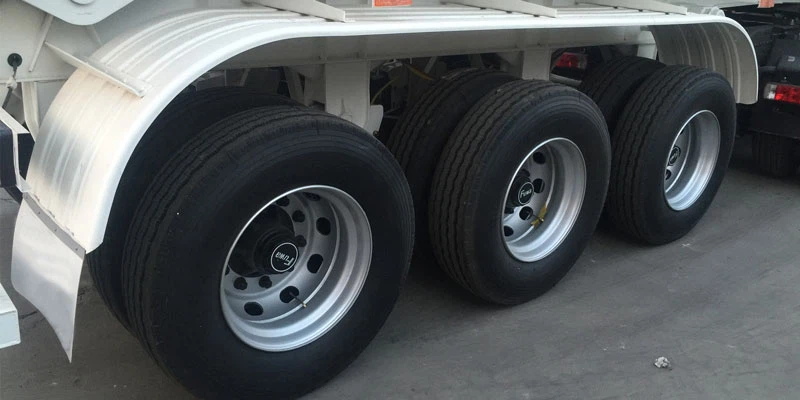 3 Axle Fuel Tanker Trailer for Sale 3 Axle Fuel Tanker Trailer for Sale